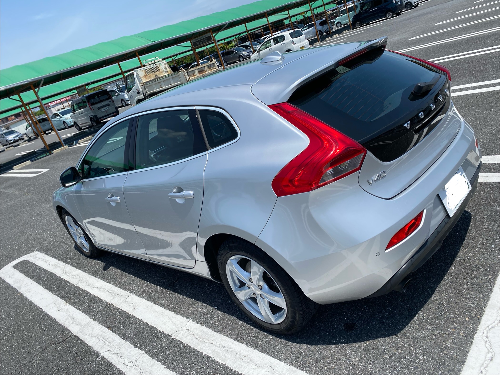 ボルボ V40 T4 SE 外装後方